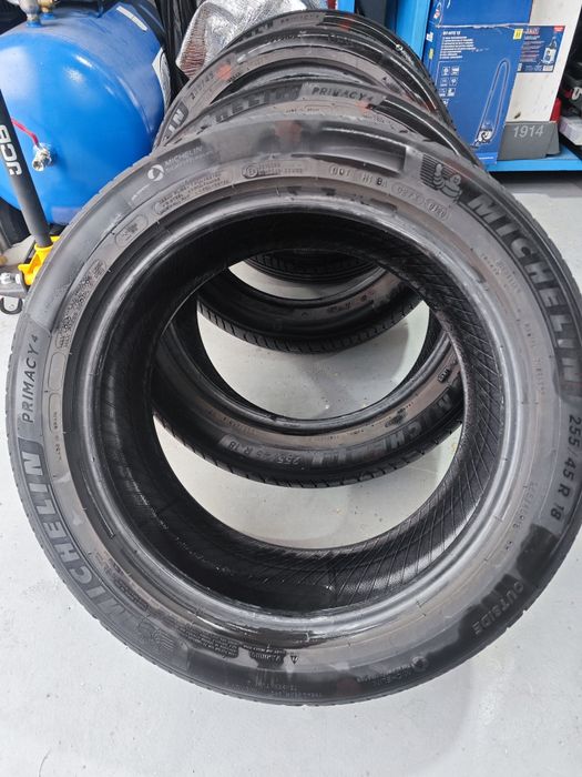 Michelin 255 45 18