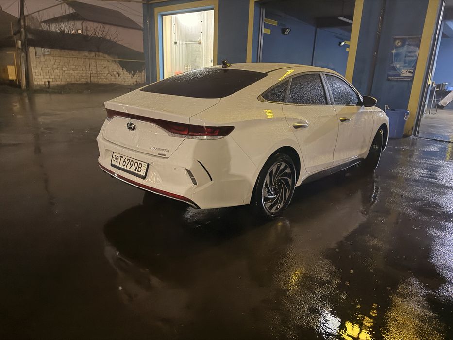 Hyundai lafesta eletro