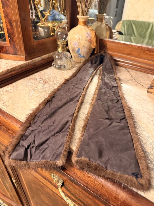 Guler blana de vizon maro