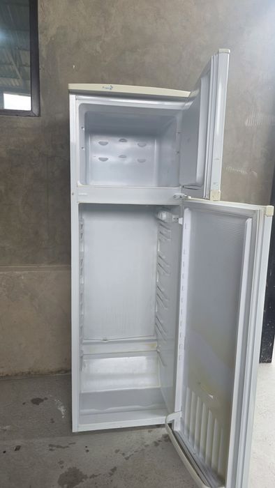 Холодильник сатылады