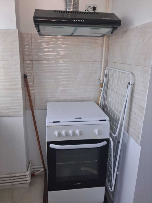 Inchiriez apartament 2 camere