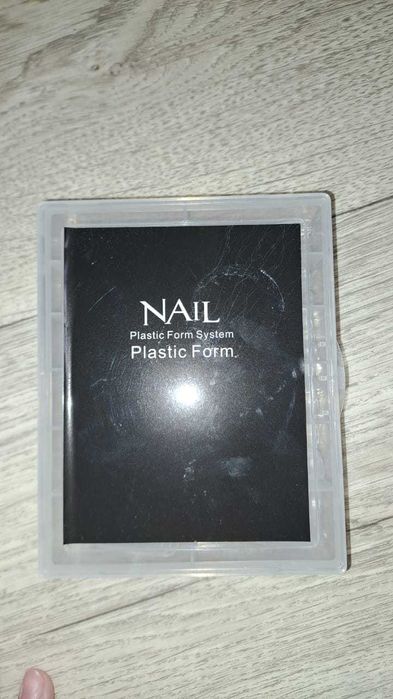 Материалы и оборудование для маникюра