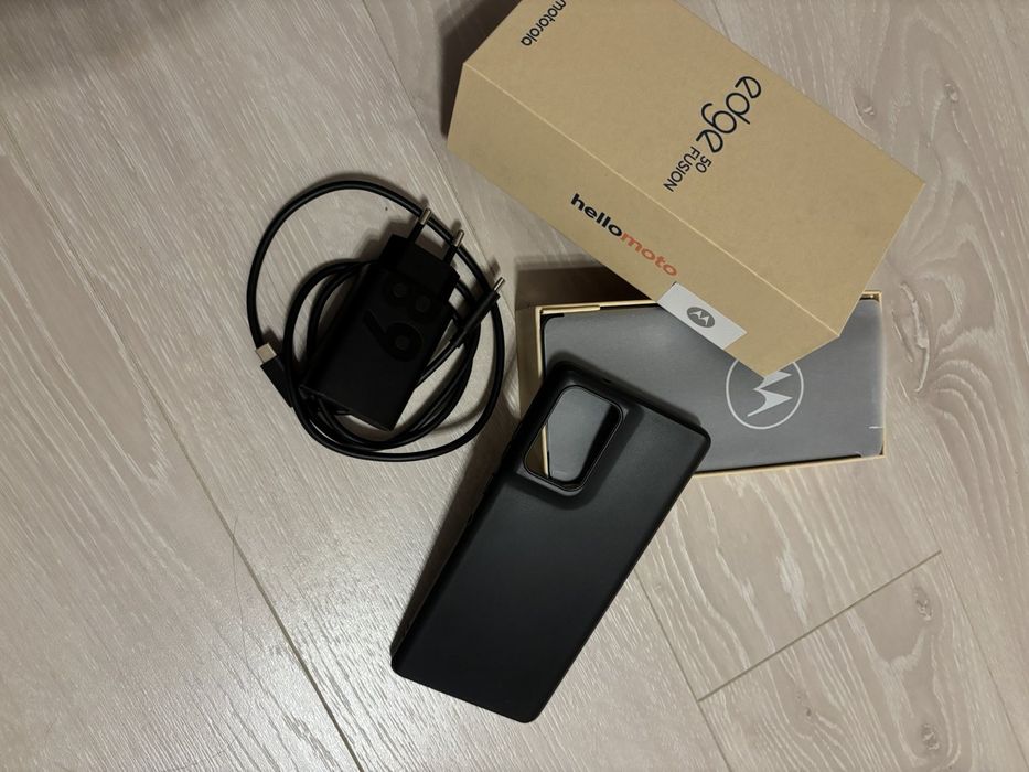 Motorola edge 50 neo с 2г гаранция