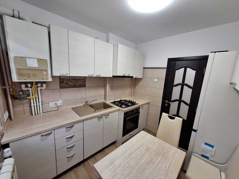 Proprietar – Vând apartament 2 camere, etaj 3, renovat integral 2026, complet mobilat și utilat, zona ultracentrala-Muzeu
