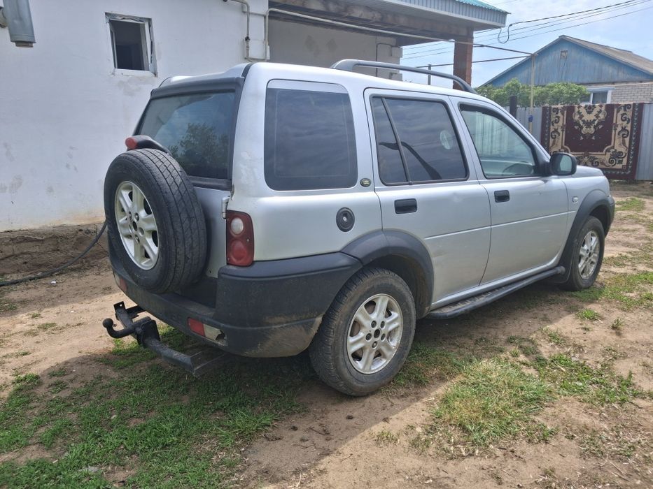 Freelander 1 2003г механика 1,8