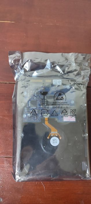 Жёсткий диск 1 тб.