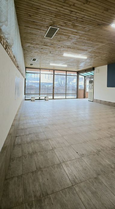 Търговско помещение до Съда и в центъра на Горна Оряховица