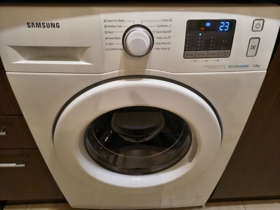 Продавам Пералня Samsung 7kg Eco Bubble