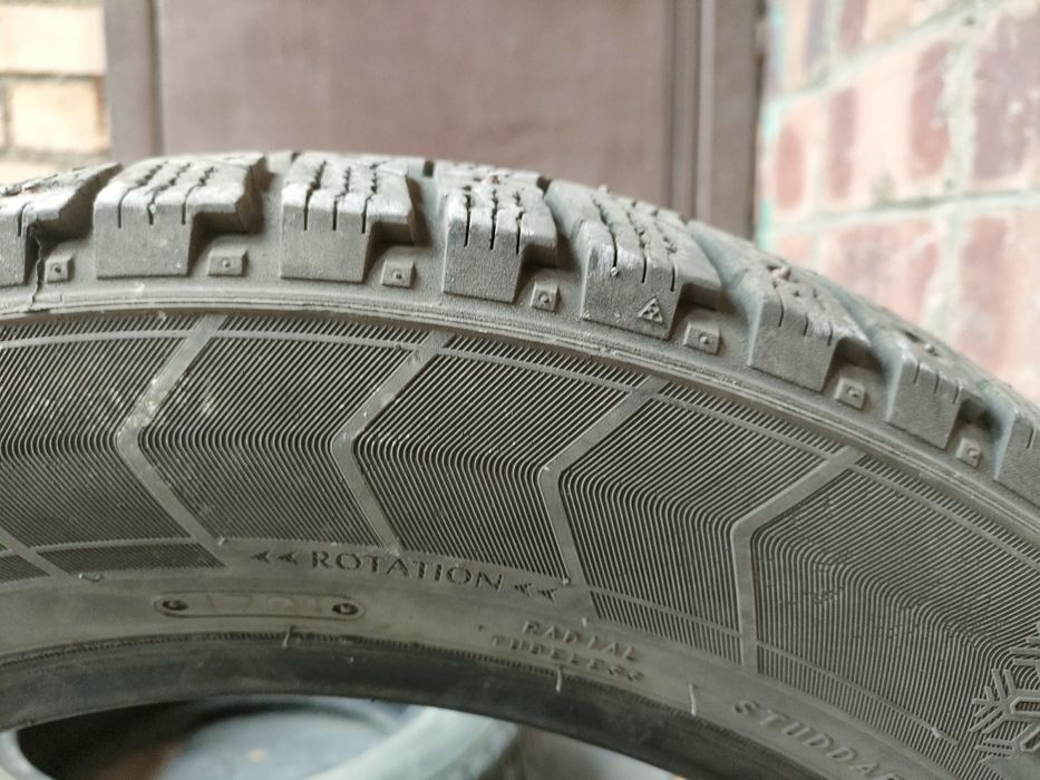 Продам две шины triagle б/у