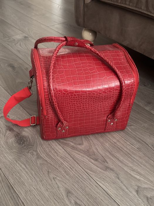 сумка-чемодан для косметики