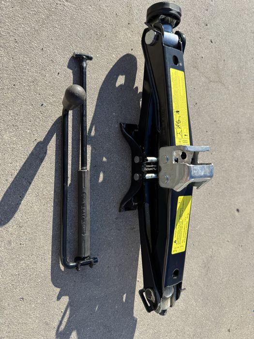 Крик за ауди а4 б8