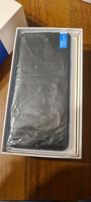 Продаю телефон  Vivo Y12s