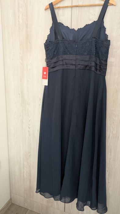 Официална рокля JJ's house нова EU 46