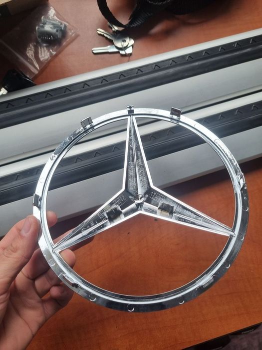 Embleme Sigle Mercedes-Benz + boxa