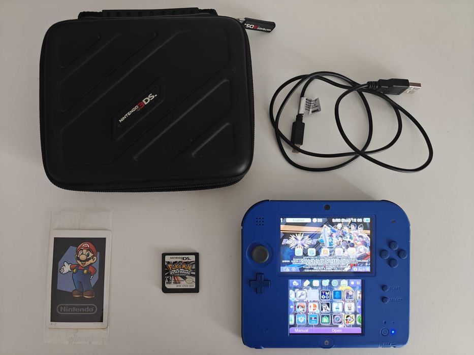 NINTENDO 2DS Modat-50 locuri-stare perfecta-incarcator-husa protectie