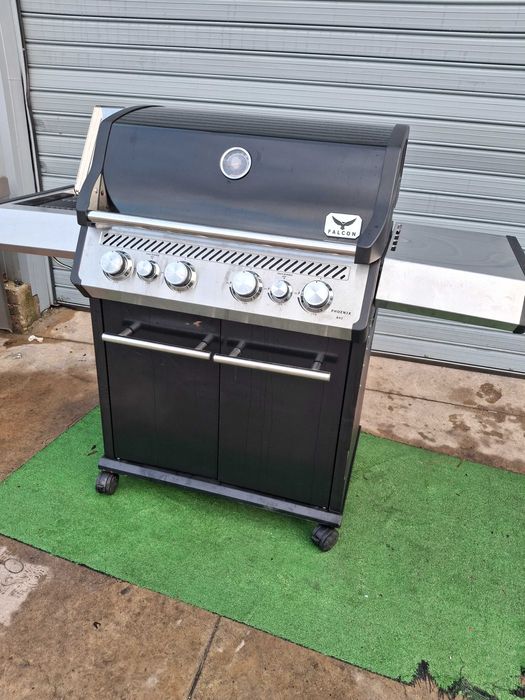 Газово барбекю - Falcon
Газово барбекю - Falcon