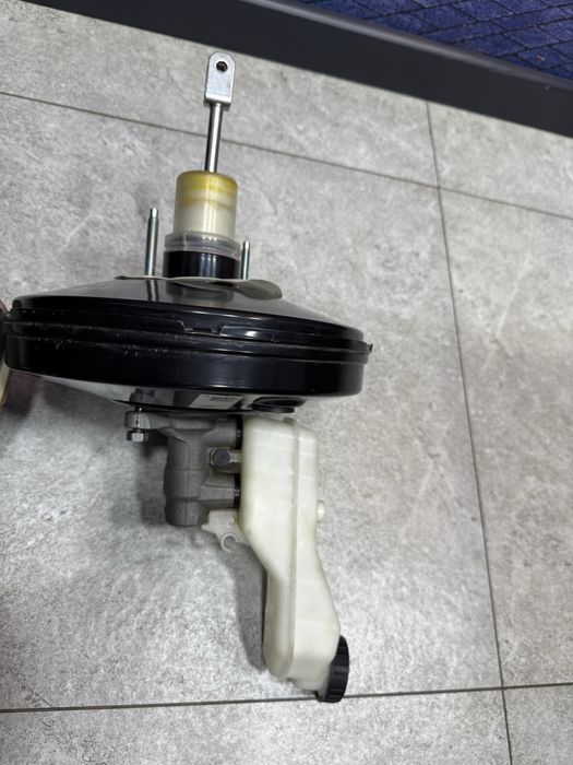 Monza Tormoz Vakum tselindr, Монза тормозной ваакум целиндр