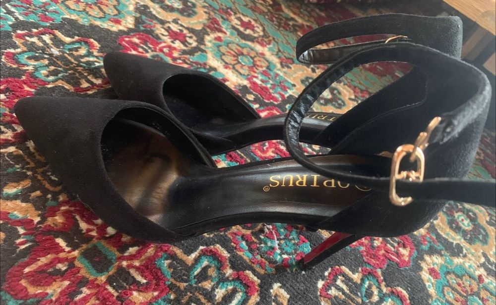 Sotlari tuflik zamish