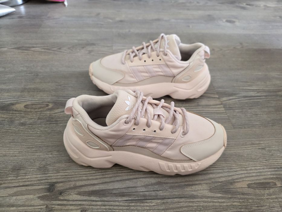 Adidas,  nr 36, int 22,5 cm, pret 160