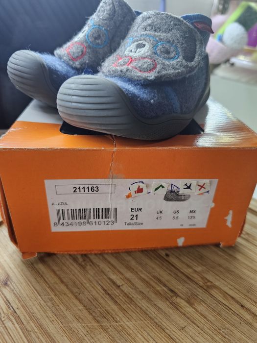 Papuci de casă BIOMECANICS, mărimea 21