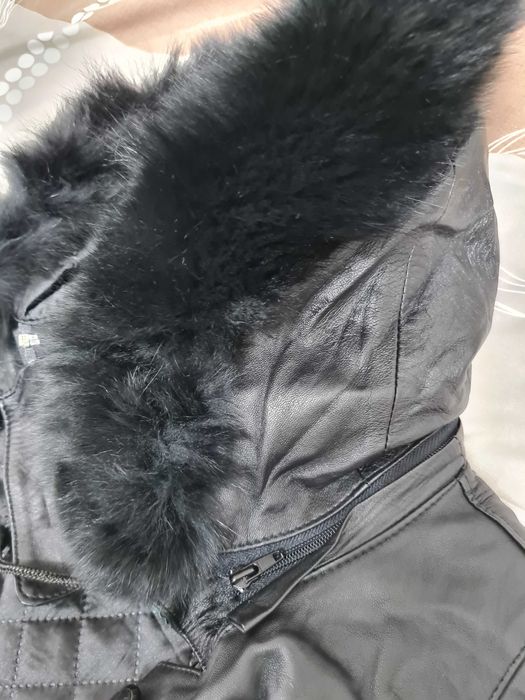 Geaca din piele 100% / moderna si eleganta / DAMA