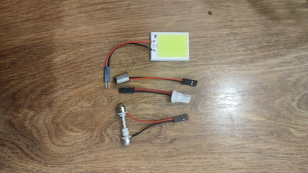 Leduri pentru masina