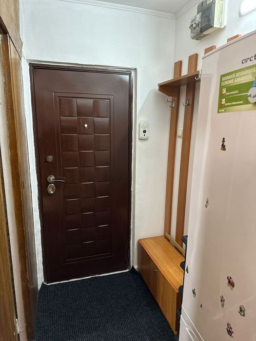 Închiriez apartament 2 camere