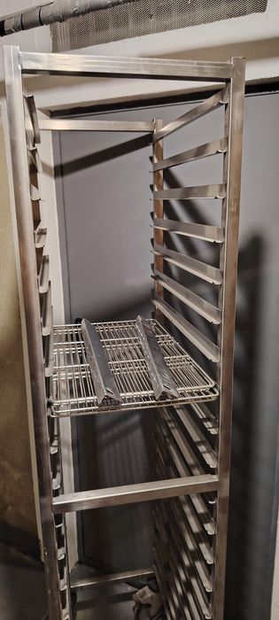 Професионална количка за 20 тави