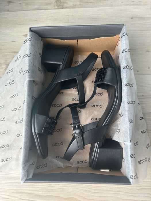 Дамски сандали Ecco, 39 номер