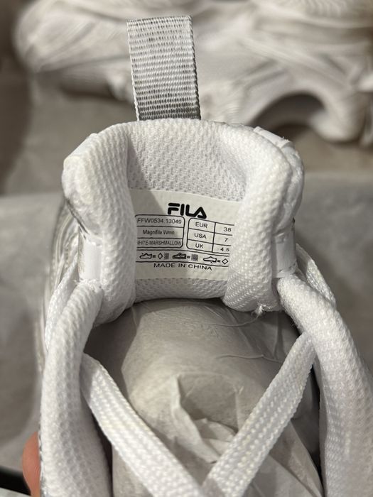 Маратонки Fila Magnifila