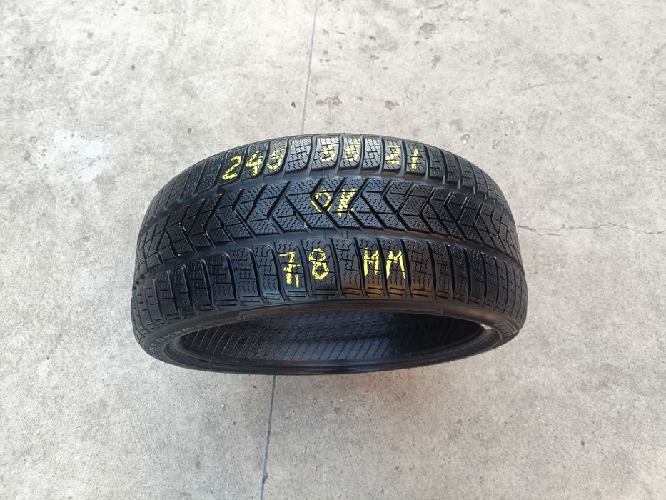 O anvelopa iarna 245 35 21 pirelli sottozero 3 profil de 7,8 mm