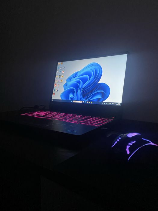 Продам мошный игровой ноутбук