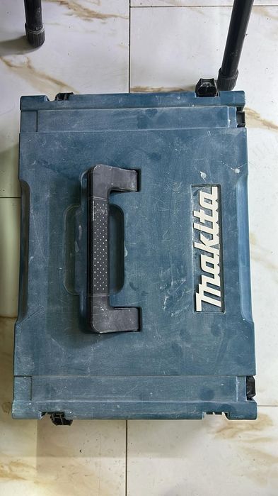 Лазер и комплект инструментов