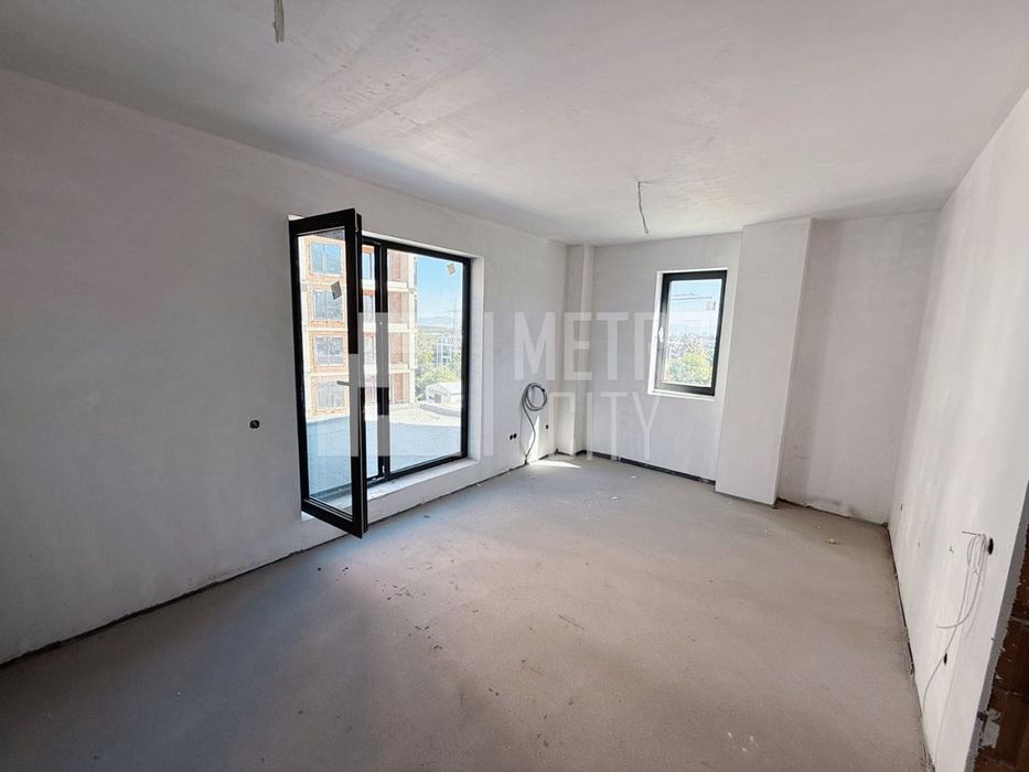 Продава се Двустаен апартамент в София, Кръстова вада - 125 кв.м за 2160 €/кв.м - Снимка #3