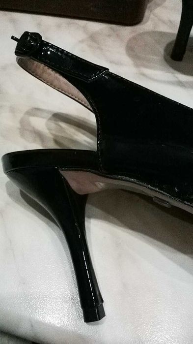 Елегантни дамски  обувки марка  "BUFALLO"