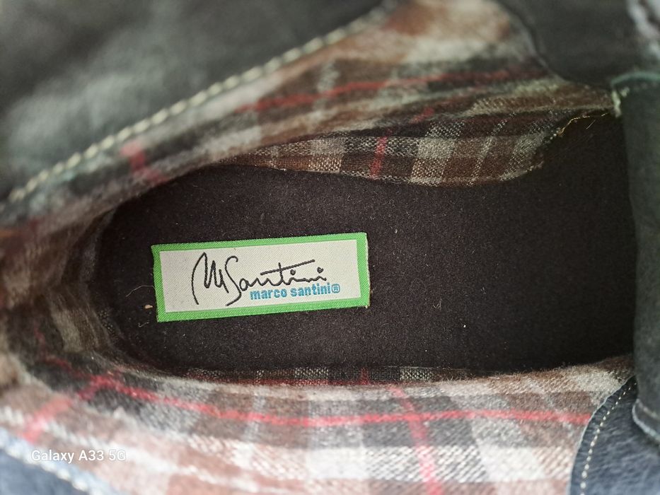 Vând bocanci din piele naturală pentru bărbați. 
Brand: Marco Santini.