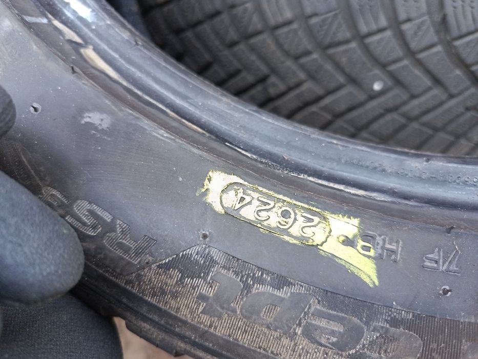 Anvelope MS iarna 225 50 17 hankook 2024 7m.m