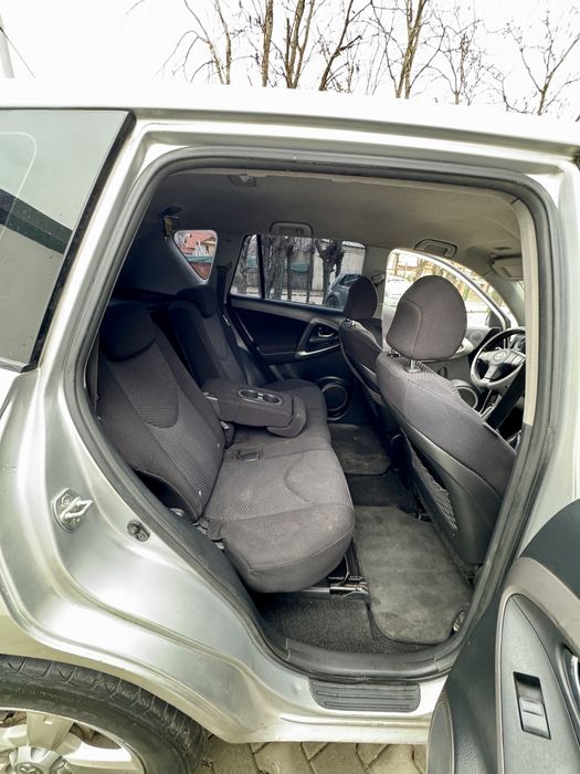 Vand/Schimb Toyota Rav4 2009, 2.2d, 4x4, inmatr.ro