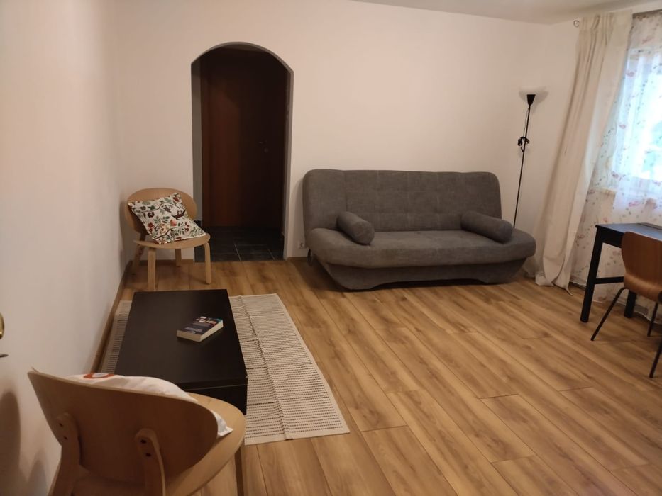 Inchiriez apartament 2 camere Lipovei