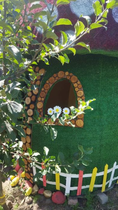 Детский домик грибок