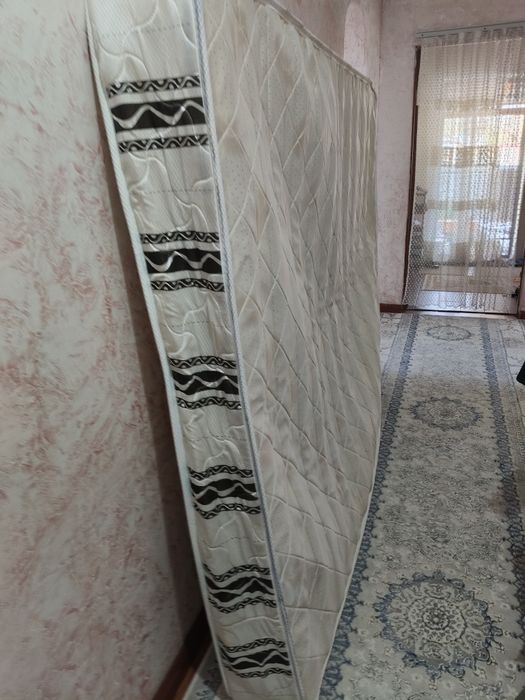 Матрас 160*200 бу 5000