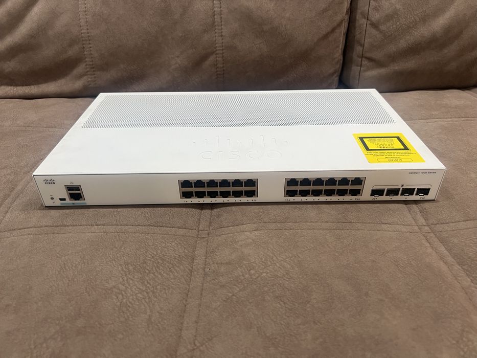 PoE Коммутатор Cisco C1000-24T-4G-L