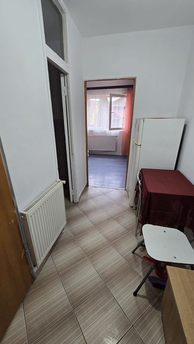 Vînd garsoniera central