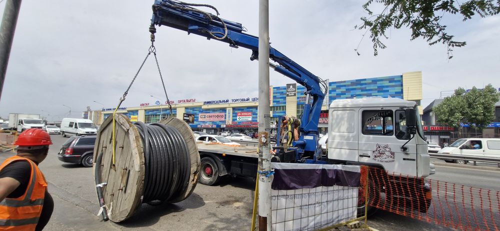 Манипулятор Грузоперевозки услуги.