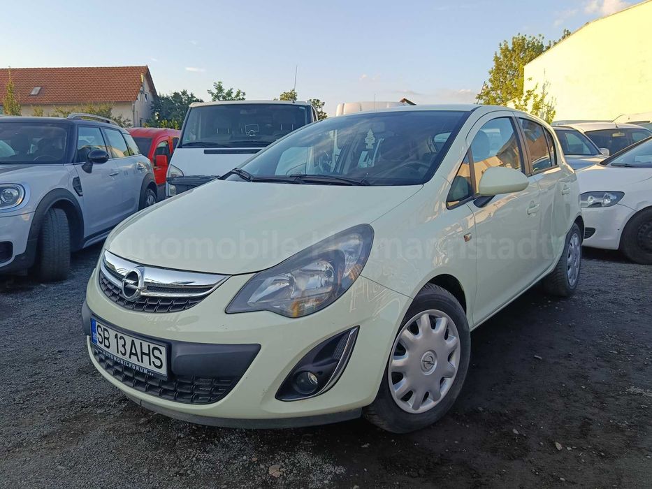 Opel Corsa - 1.4i - 2013 - 89 000 km - Inmatriculat
