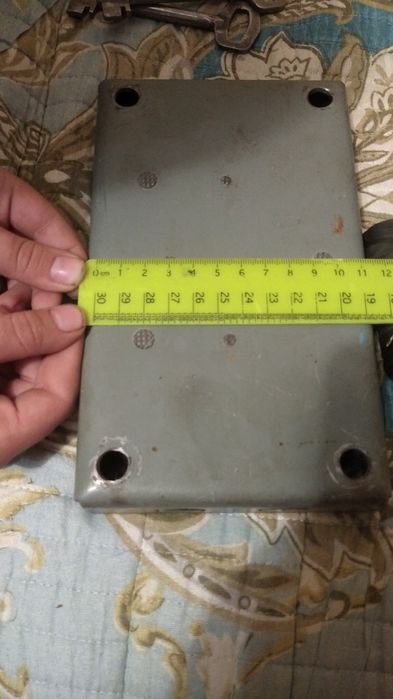 Продам замки на двери