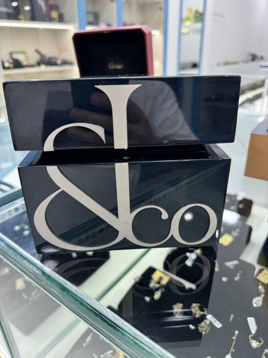 Jacob & Co five time zones