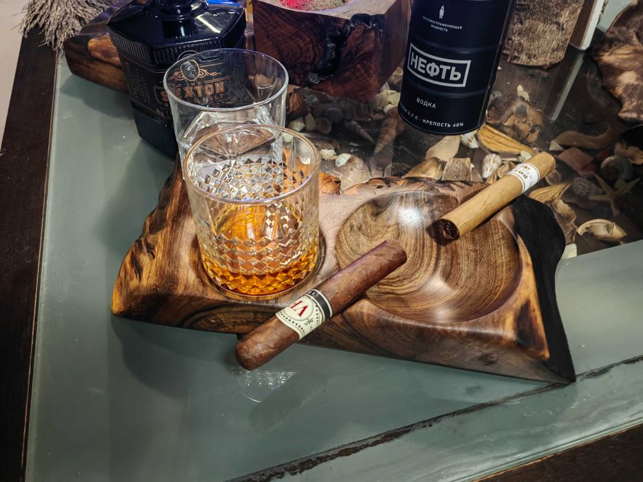 Арт пепелник за пури