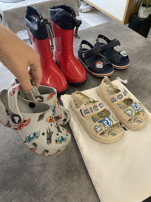 Crocs, Zara детски сандали