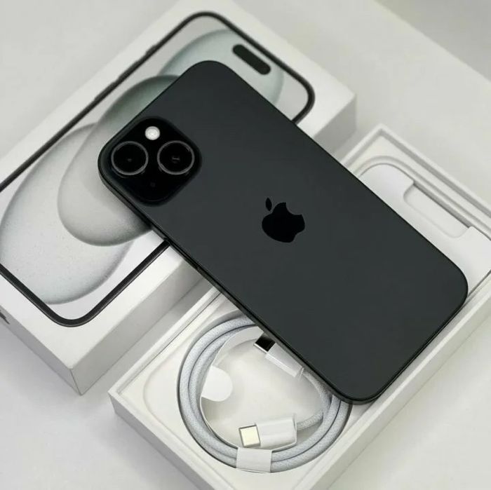 Продам iphone 15 128 гб